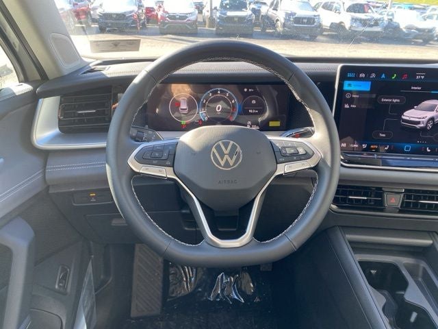 2025 Volkswagen Tiguan 2.0T SE