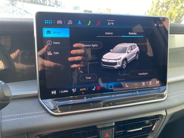 2025 Volkswagen Tiguan 2.0T SE