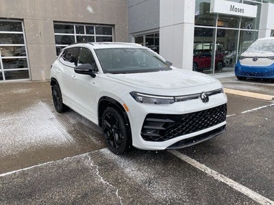 2026 Volkswagen Tiguan 2.0T SE R-Line Black