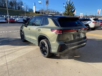 2026 Volkswagen Tiguan 2.0T SE R-Line Black