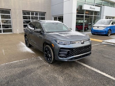 2026 Volkswagen Tiguan 2.0T SE R-Line Black