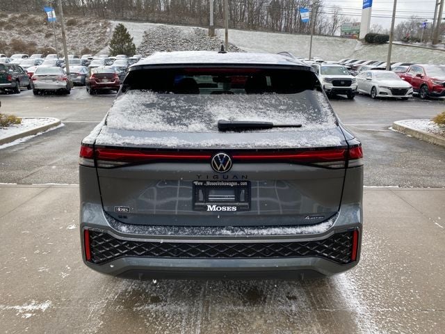 2026 Volkswagen Tiguan 2.0T SE R-Line Black