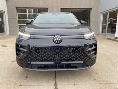 2026 Volkswagen Tiguan 2.0T SE R-Line Black