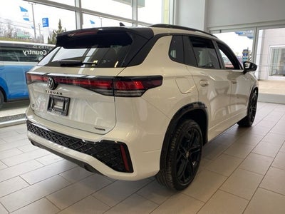 2026 Volkswagen Tiguan 2.0T SE R-Line Black