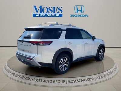 2024 Nissan Pathfinder SL