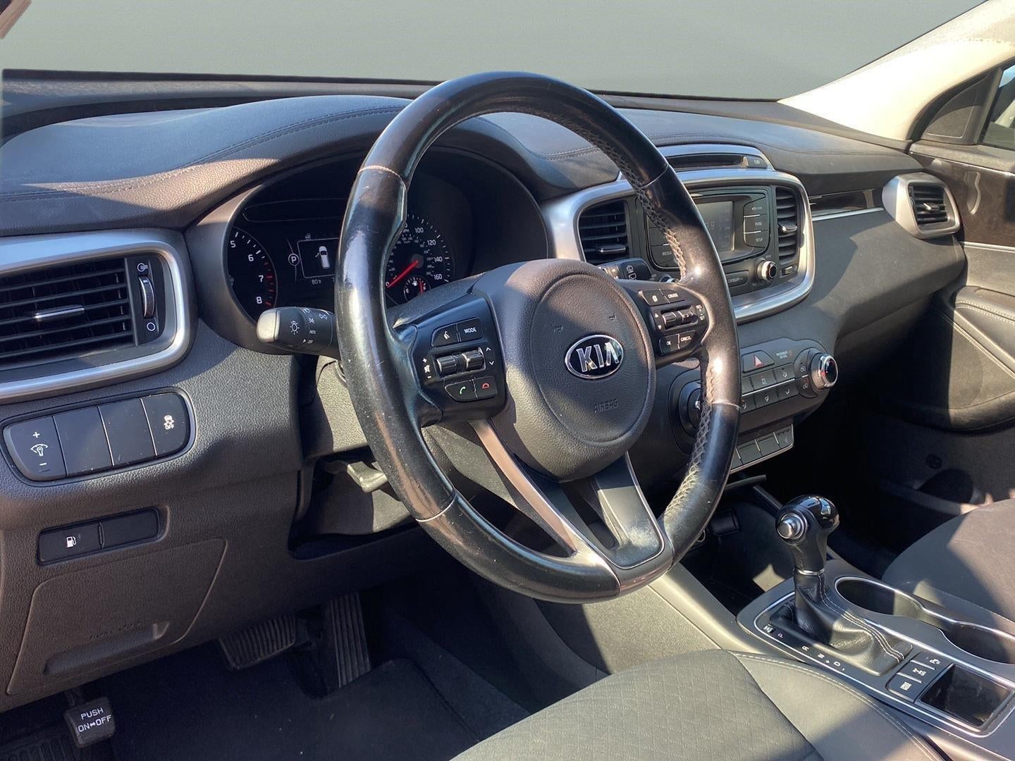 2016 Kia SORENTO Base