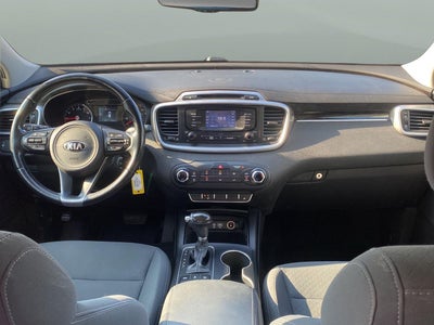 2016 Kia SORENTO Base