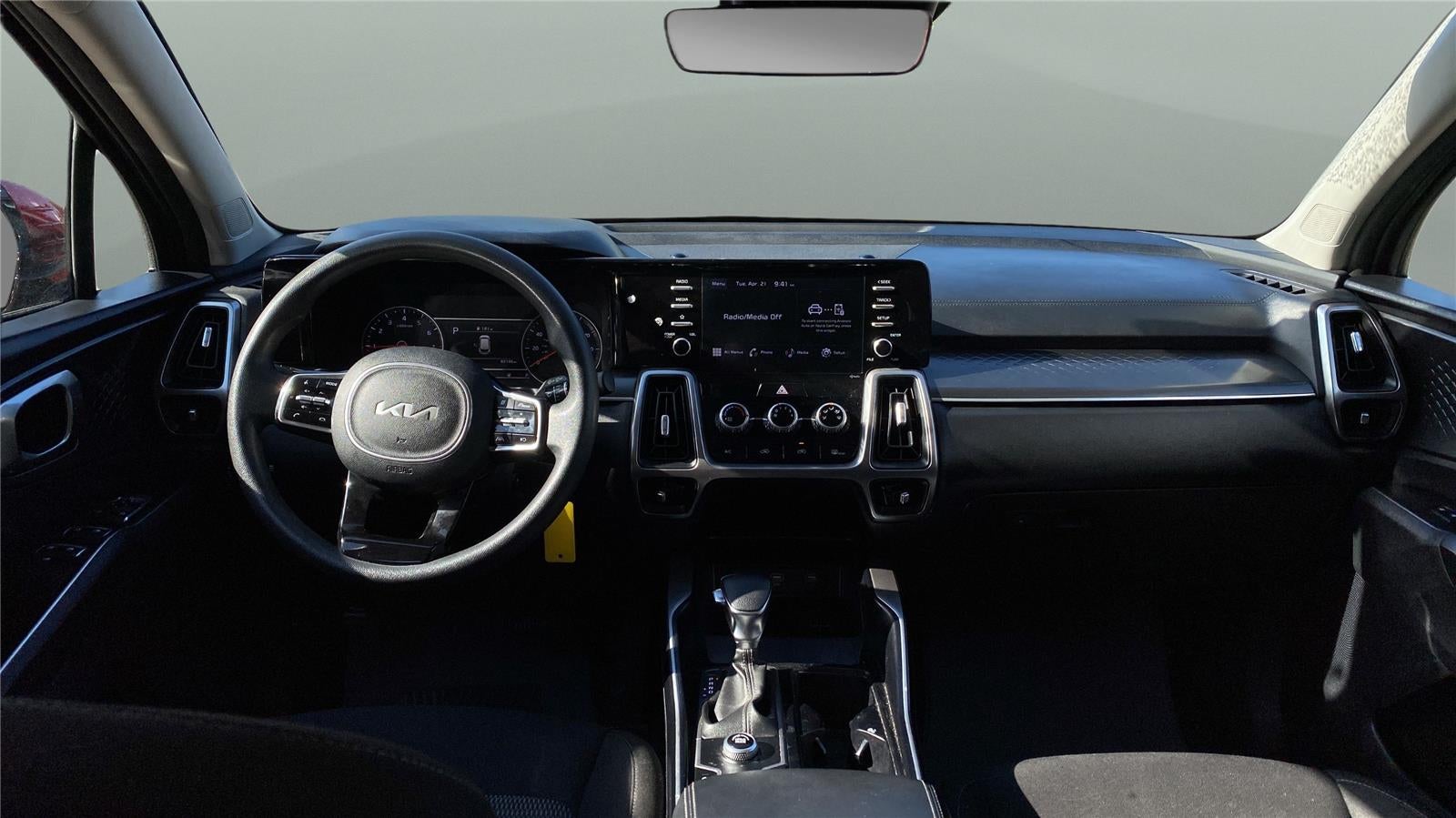 2022 Kia Sorento LX