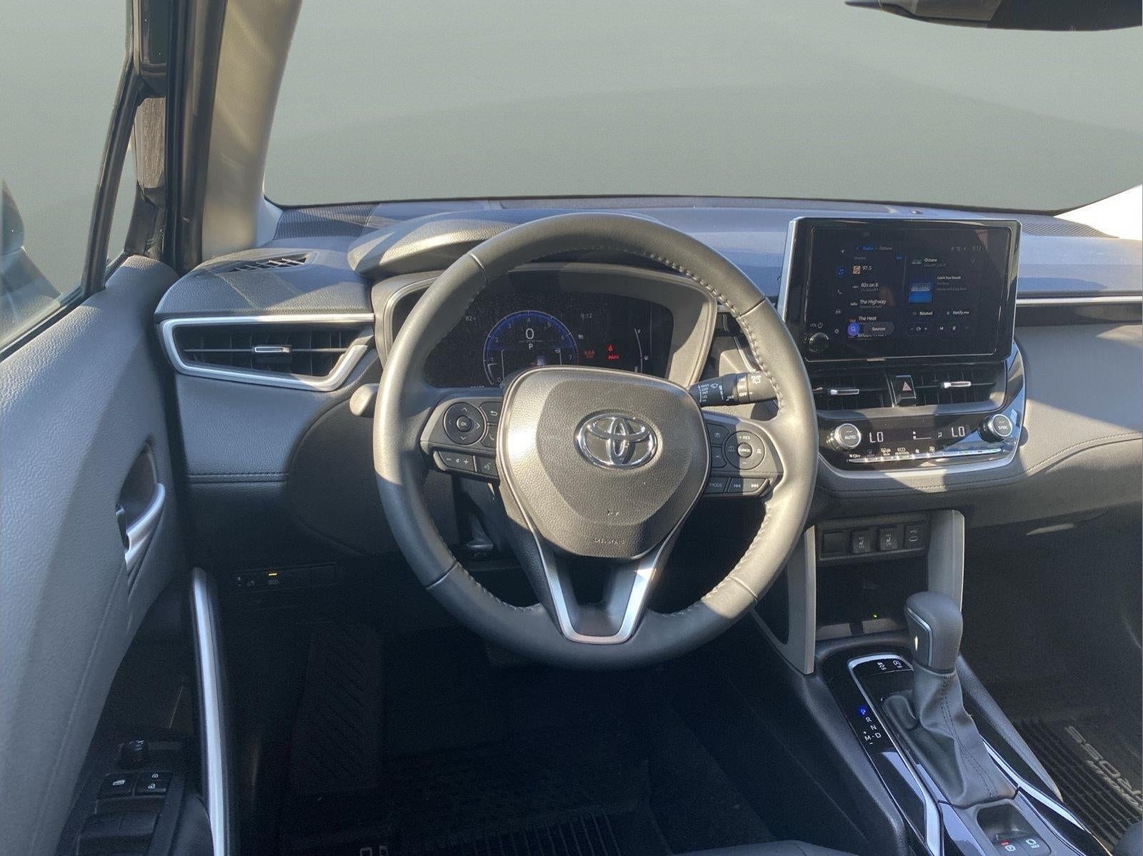 2025 Toyota Corolla Cross XLE
