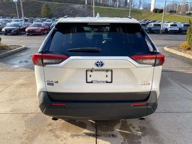 2022 Toyota RAV4 Hybrid XLE Premium