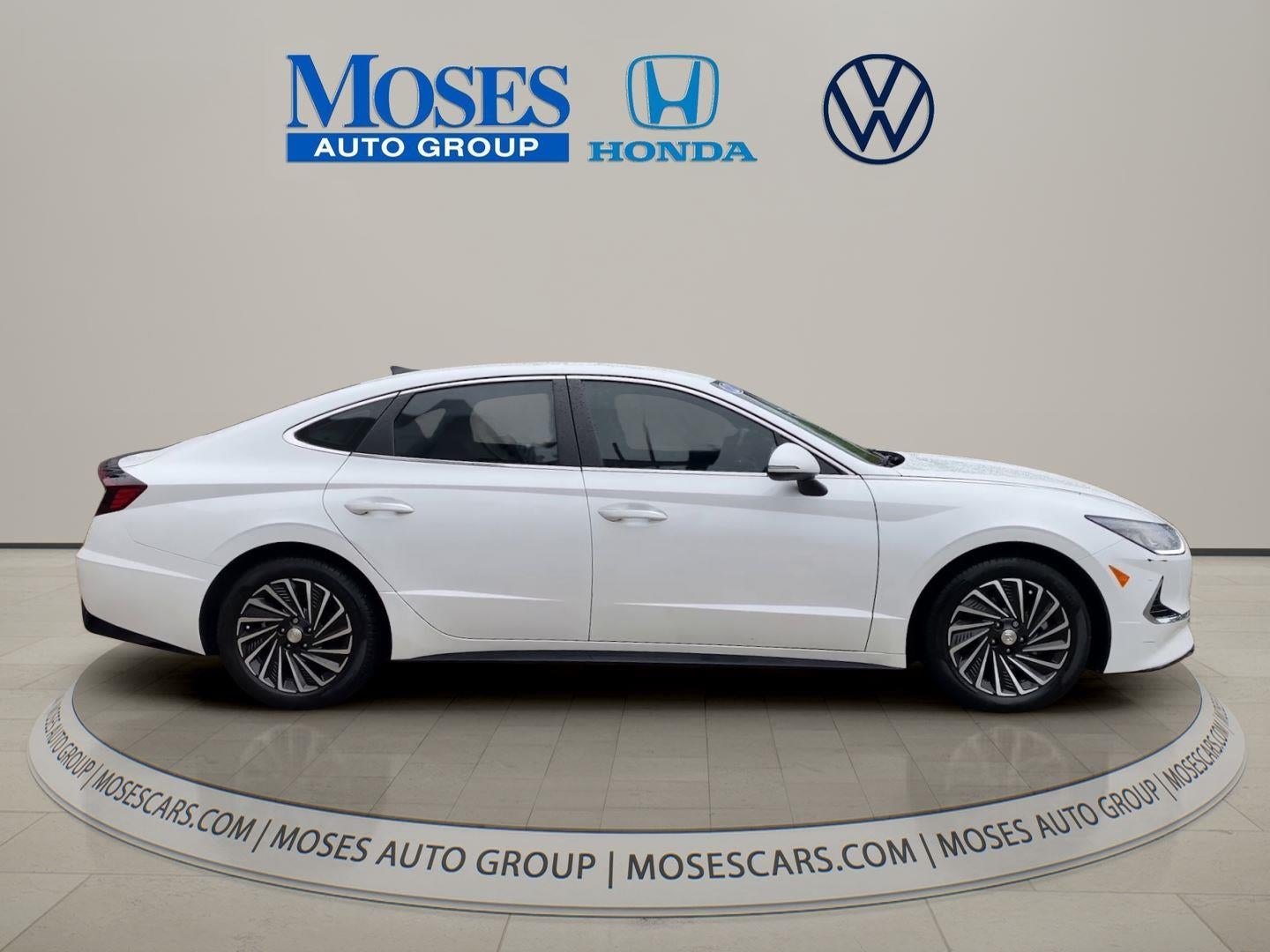 Used 2021 Hyundai Sonata Hybrid SEL with VIN KMHL34JJXMA030945 for sale in Huntington, WV