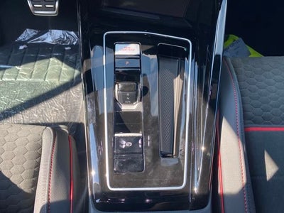 2025 Volkswagen Golf GTI 2.0T SE