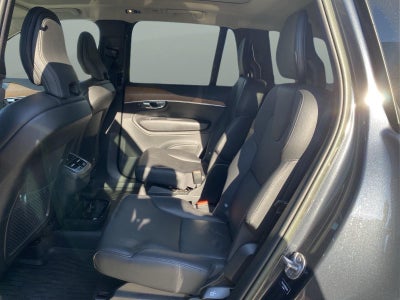 2022 Volvo Xc90 Momentum