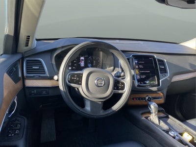 2022 Volvo Xc90 Momentum