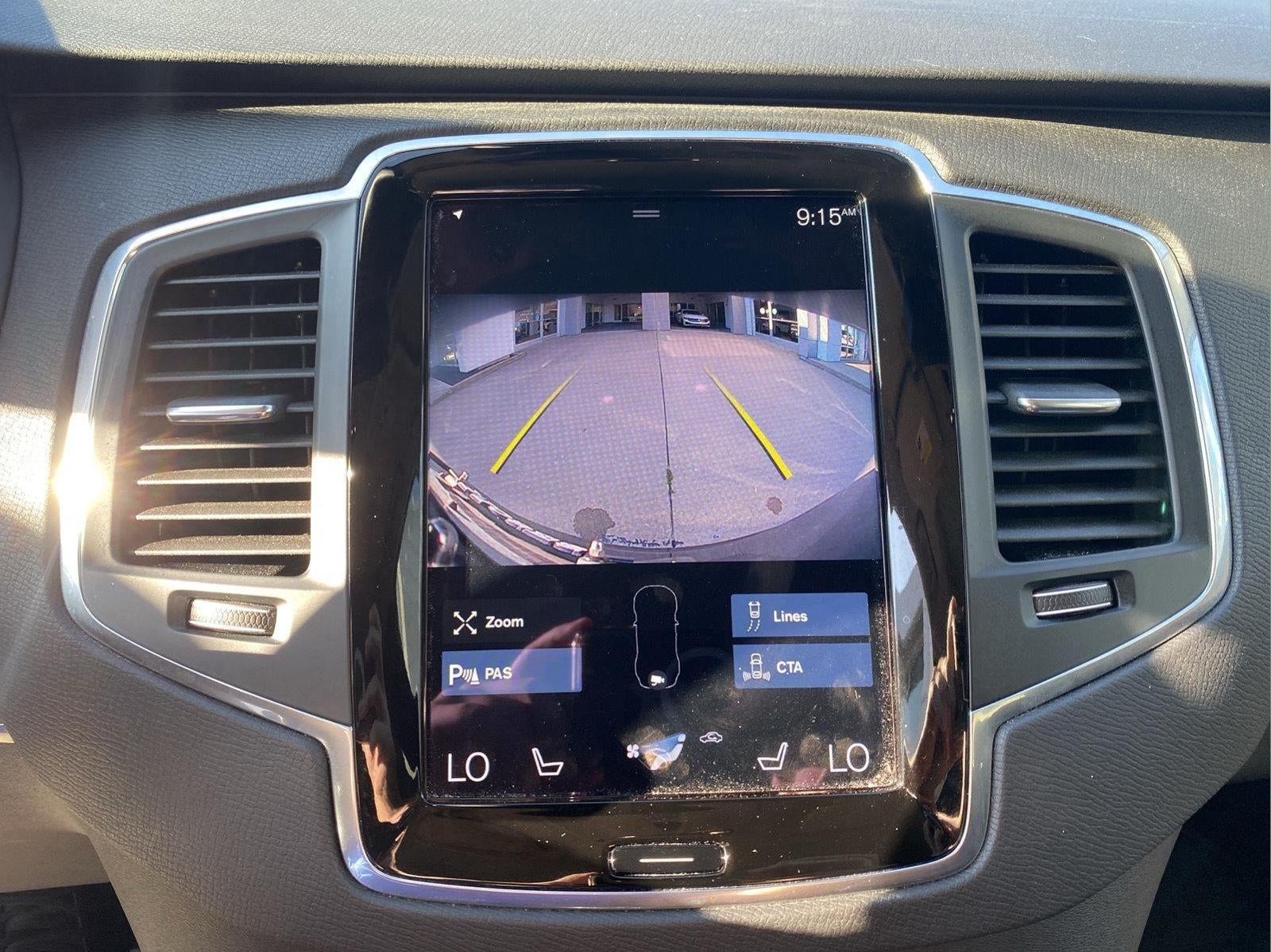 2022 Volvo Xc90 Momentum